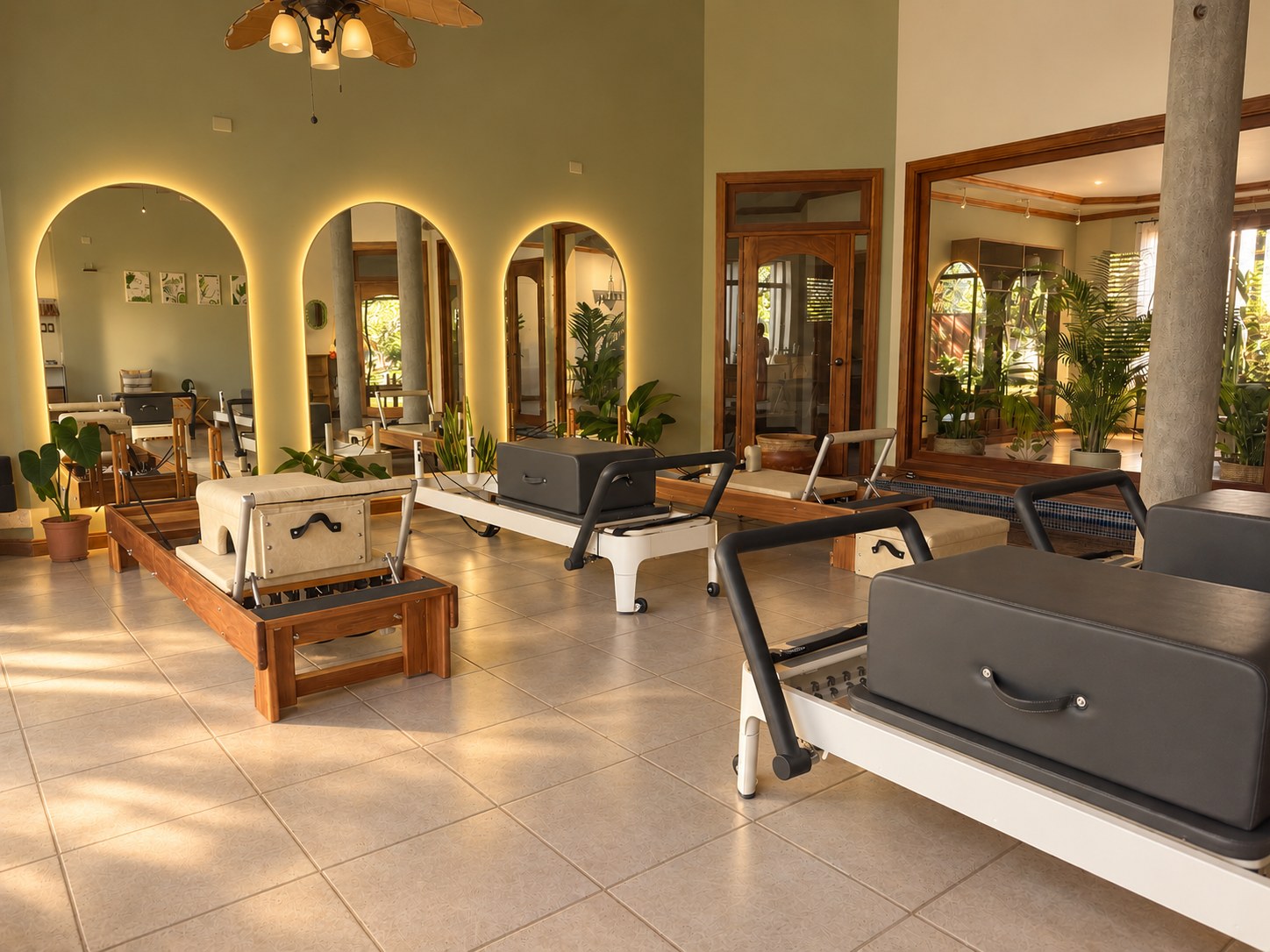 Estudio de Pilates Reformer Olea Studio dentro de Casa Buda Liberia